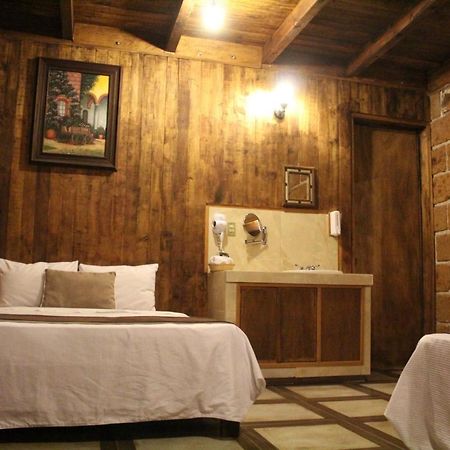 Hotel Real Nirvana Tecozautla Buitenkant foto
